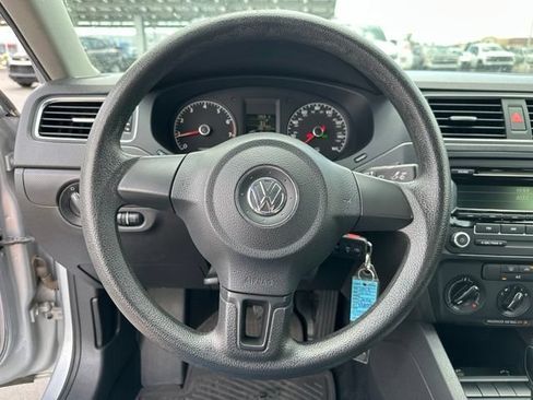 Used 2013 Volkswagen Jetta S FWD image 20
