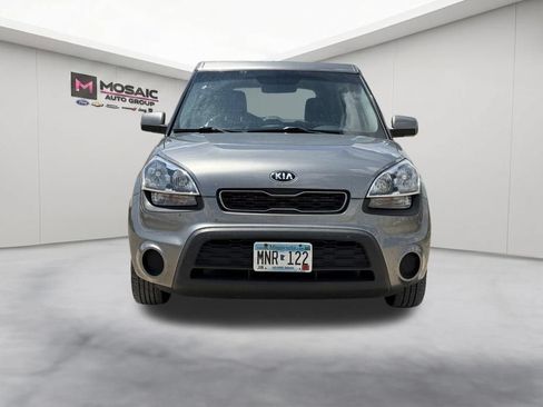 Used 2013 Kia Soul FWD image 3
