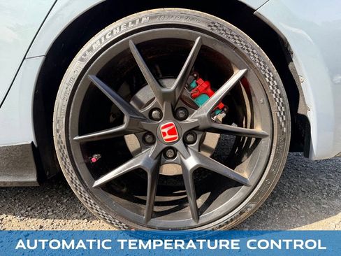 Used 2023 Honda Civic Type R image 13