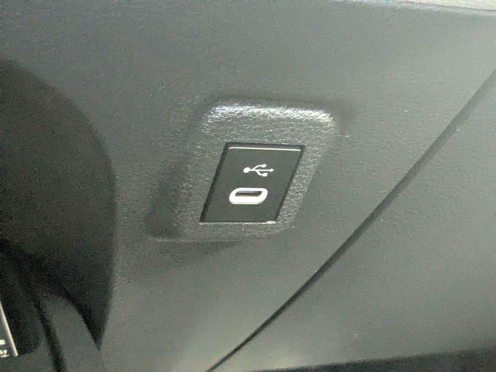Certified 2026 Toyota Corolla SE w/ SE Package FWD image 22