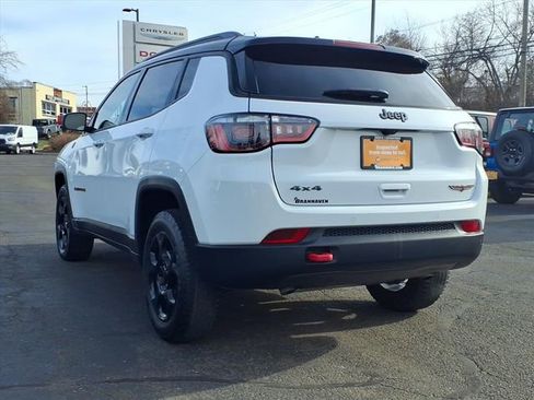 Used 2024 Jeep Compass Trailhawk image 5