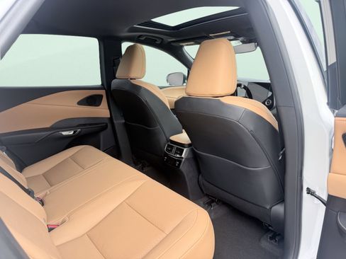 Used 2026 Lexus RX 350 FWD image 43