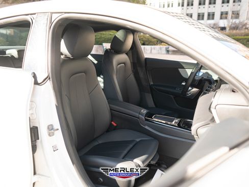 Used 2025 Mercedes-Benz CLA 250 image 17