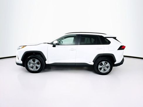 Used 2025 Toyota RAV4 XLE AWD/4WD image 6