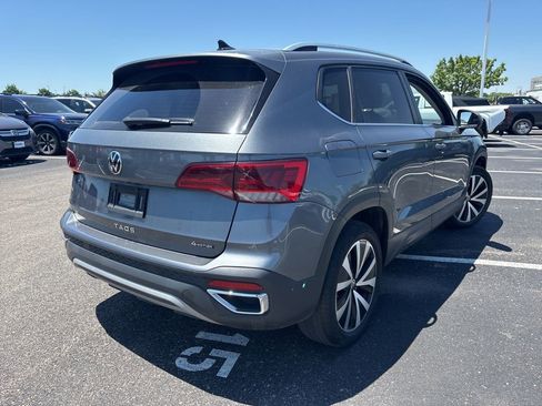 Used 2022 Volkswagen Taos SE AWD/4WD image 11