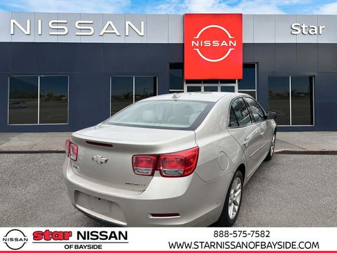 Used 2013 Chevrolet Malibu LT w/ Power Convenience Package image 6