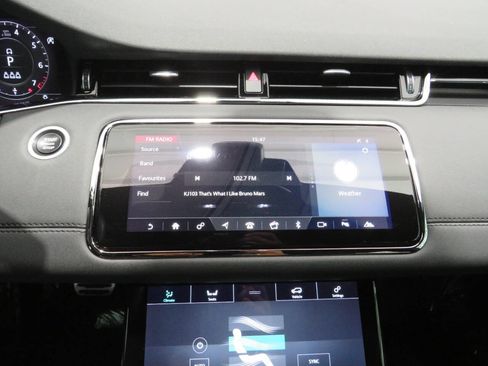 Used 2020 Land Rover Range Rover Evoque R-Dynamic S image 20