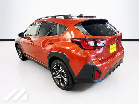 Used 2024 Subaru Crosstrek 2.0i Premium AWD/4WD image 6