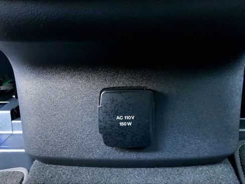 Used 2025 Lincoln Nautilus Reserve image 33