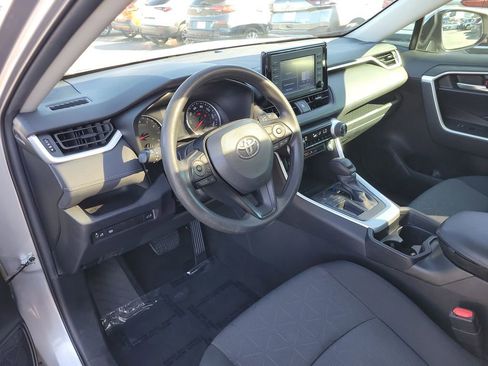 Used 2021 Toyota RAV4 XLE w/ Convenience Package image 19