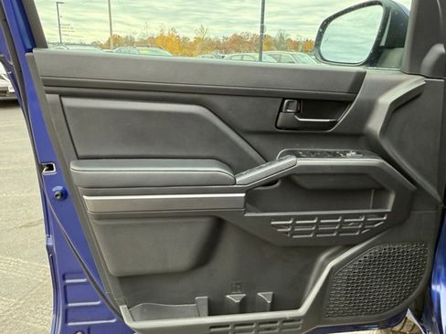 Certified 2025 Toyota Tacoma SR5 image 25