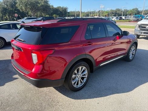 Used 2024 Ford Explorer XLT w/ Equipment Group 202A RWD image 5