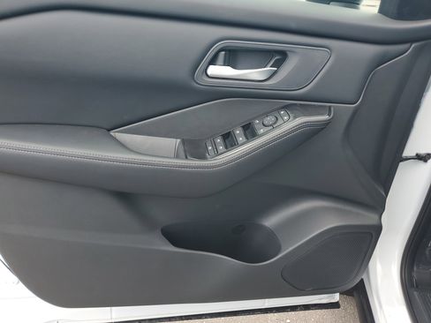 New 2026 Nissan Rogue SV image 11