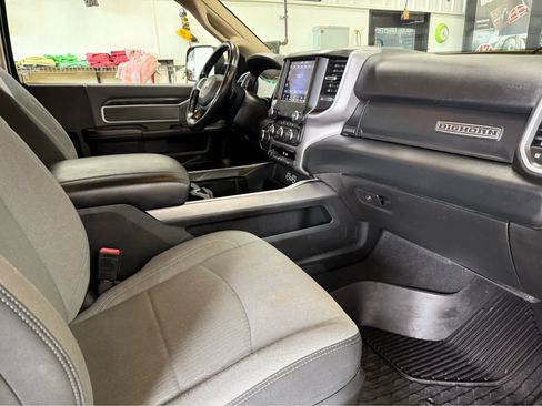 Used 2020 RAM 2500 Big Horn w/ Level 1 Equipment Group AWD/4WD image 21