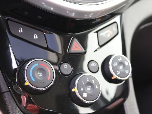 Used 2018 Chevrolet Sonic LT w/ True North Edition FWD image 20