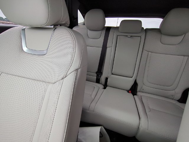 Certified 2025 Hyundai Tucson Limited AWD/4WD image 14