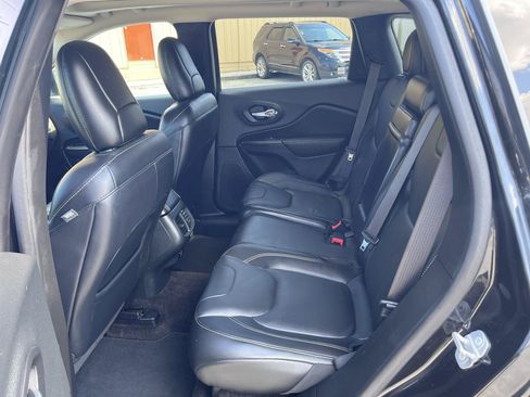 Used 2016 Jeep Cherokee Limited AWD/4WD image 13