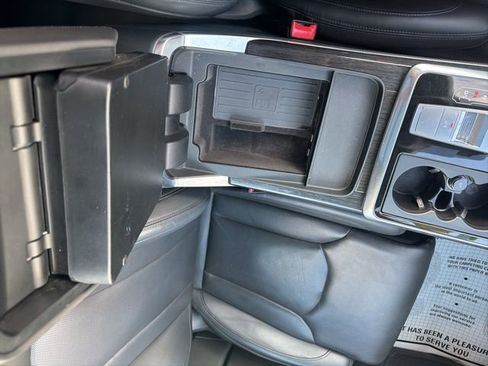 Used 2019 Audi Q8 Prestige image 19