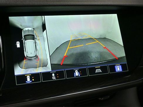 Certified 2022 Buick Envision Essence w/ Technology Package II image 27