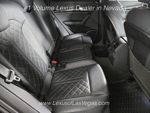 Used 2023 Audi SQ5 Prestige w/ Prestige Package AWD/4WD image 21