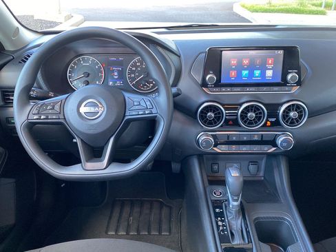 Certified 2025 Nissan Sentra S FWD image 18
