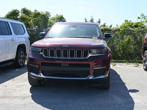 Used 2022 Jeep Grand Cherokee L Limited image 4