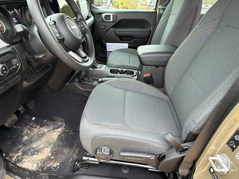 New 2026 Jeep Gladiator Sport image 16