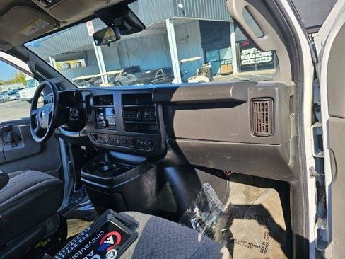 Used 2019 Chevrolet Express 3500 LT w/ LT Preferred Equipment Group RWD image 9