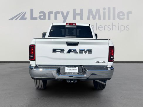 New 2026 RAM 2500 Tradesman AWD/4WD image 4