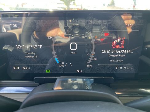 New 2026 GMC Hummer EV SUV w/ LPO, Roof Cross Rail Package AWD/4WD image 45