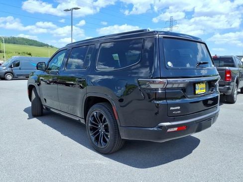 New 2026 Jeep Grand Wagoneer Summit AWD/4WD image 7