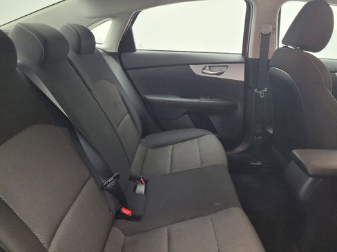 Used 2024 Kia Forte LXS w/ LXS Technology Package FWD image 19