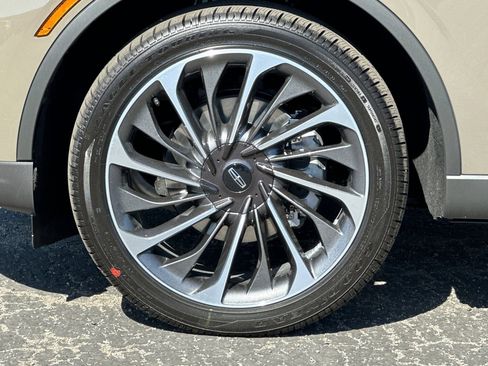 New 2025 Lincoln Aviator Reserve w/ Equipment Group 201A image 26