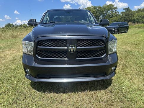 Used 2014 RAM 1500 Express RWD image 2