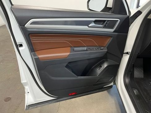 Used 2021 Volkswagen Atlas SE w/ Panoramic Sunroof Package AWD/4WD image 24