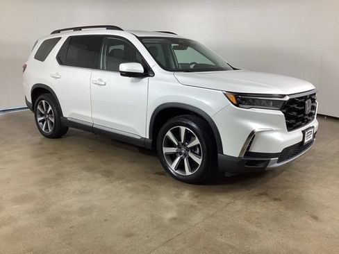 Used 2024 Honda Pilot Elite image 5