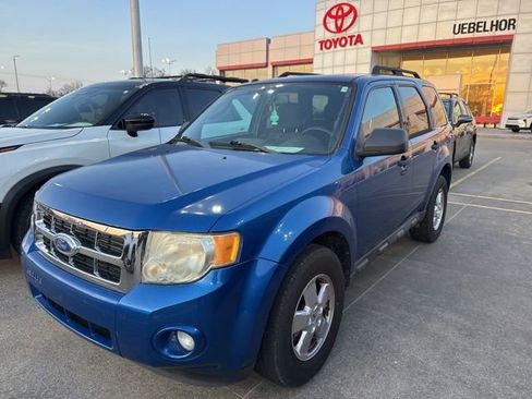 Used 2011 Ford Escape XLT w/ 201A Rapid Spec Order Code image 1