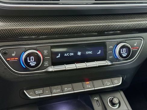Used 2023 Audi SQ5 Premium Plus w/ Premium Plus Package AWD/4WD image 27