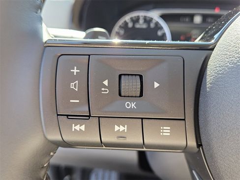 New 2025 Nissan Pathfinder SL w/ SL Premium Package image 27