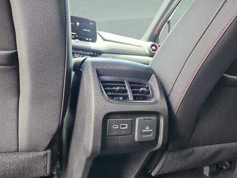 Used 2024 Chevrolet Blazer RS w/ Driver Confidence II Package FWD image 17