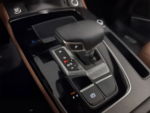 Used 2023 Audi Q5 2.0T Premium Plus w/ Premium Plus Package image 25