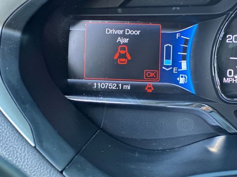 Used 2014 Lincoln MKZ Hybrid image 19