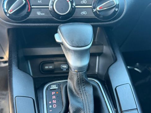 Used 2021 Kia Soul GT-Line FWD image 23