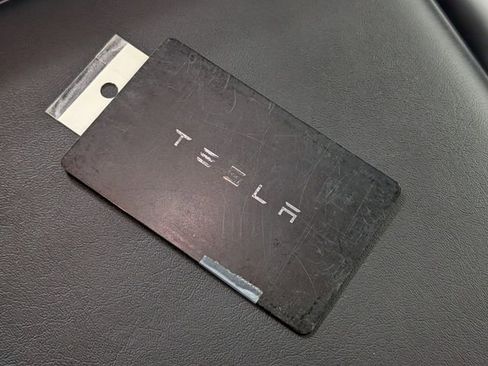 Used 2023 Tesla Model Y Performance image 28