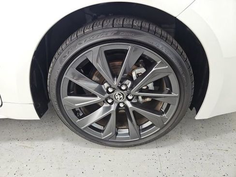 Used 2023 Toyota Corolla XSE FWD image 9