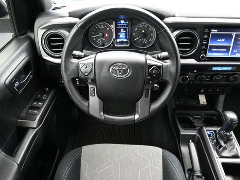 Used 2022 Toyota Tacoma TRD Sport image 24