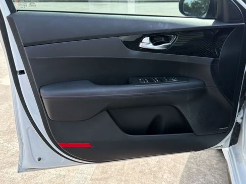 Used 2023 Kia Forte GT w/ GT2 Package FWD image 23