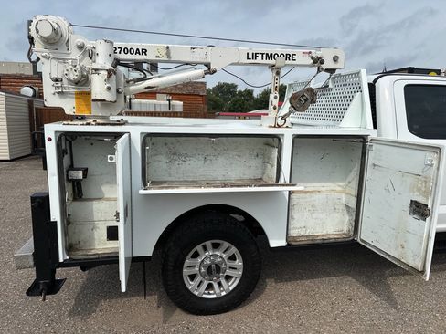 Used 2018 Ford F350 XLT image 36