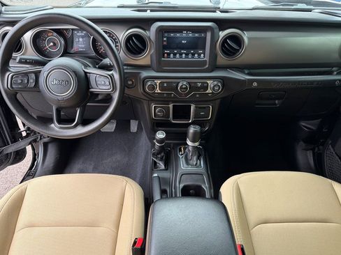 Used 2023 Jeep Wrangler Sport AWD/4WD image 13
