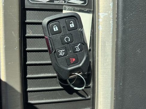 Used 2018 GMC Yukon Denali image 57